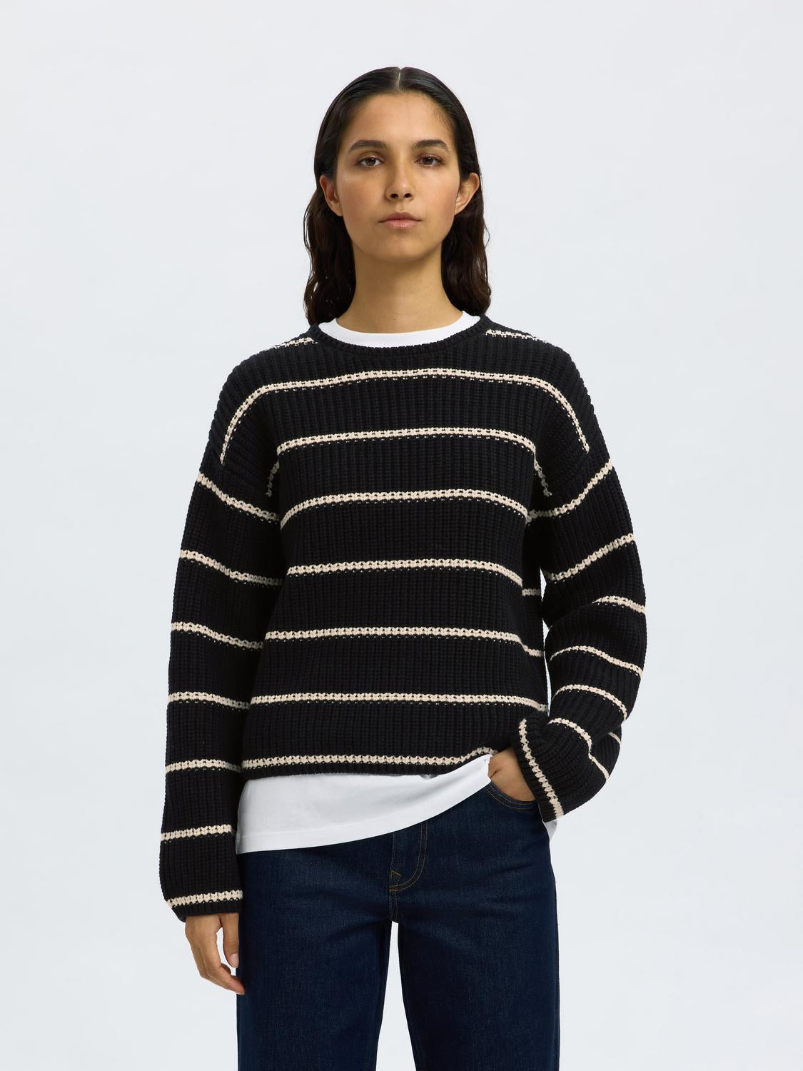 model_shot-front